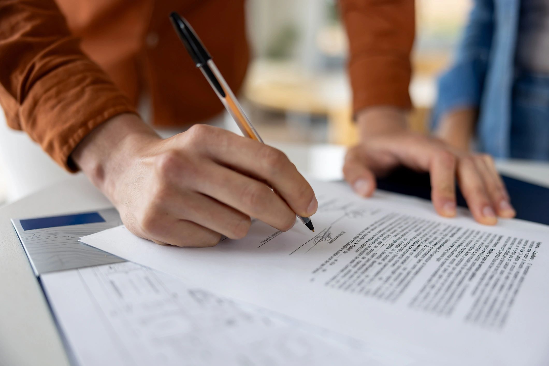 Signing real estate contract